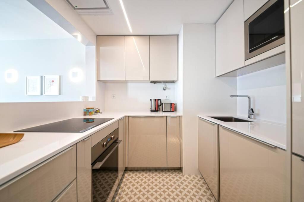 Av. Da Liberdade Comfortable Apt With Balcony 리스본 외부 사진